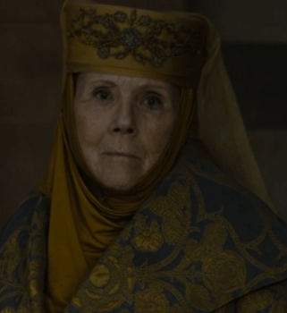 Lady Olenna stares down Cercei